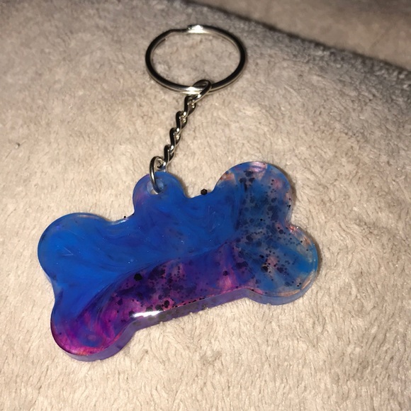 Unique Custom epoxy bone 🦴 shaped keychain multi colored by Me - Picture 2 of 3